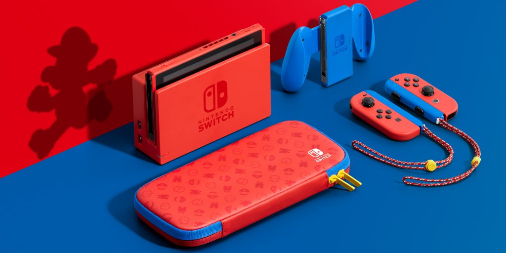 A foto mostra o novo modelo do Nintendo Switch, Red and Blue inspirado no Super Mário. 