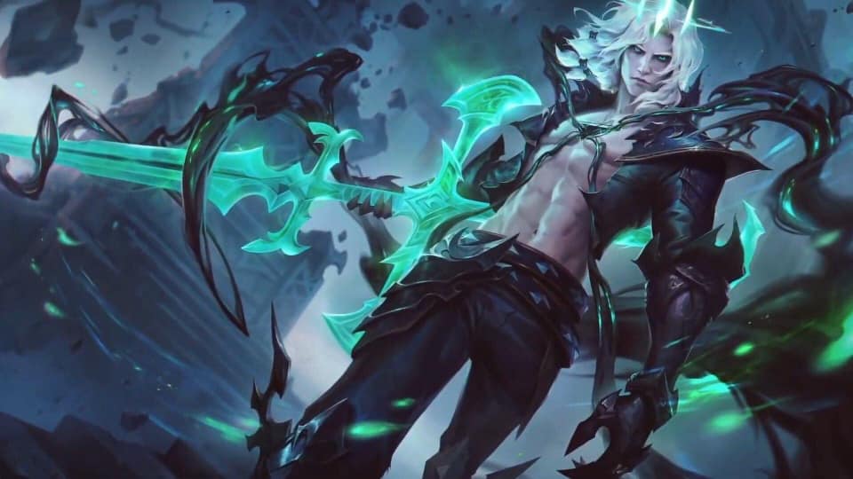 Novo Campeão de League Of Legends, o Rei Destruído Viego com sua espada e envolto pela Névoa