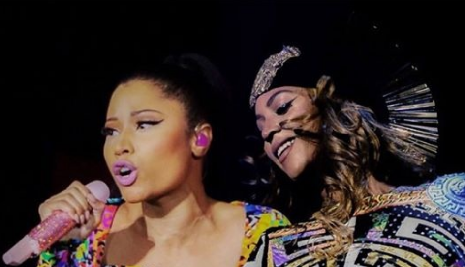 Nicki Minaj cantando ao lado de Beyoncé em uma das colaborações