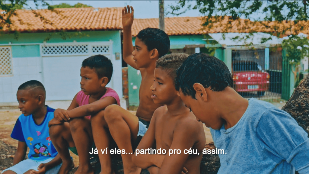 Crianças falam sobre o lançamento dos foguetes