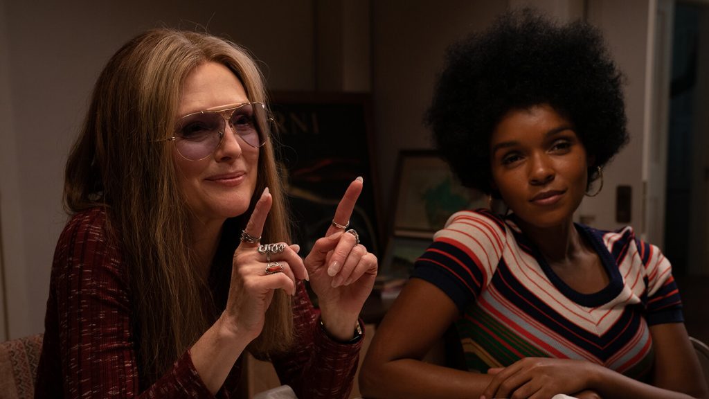 Julianne Moore é Gloria Steinem