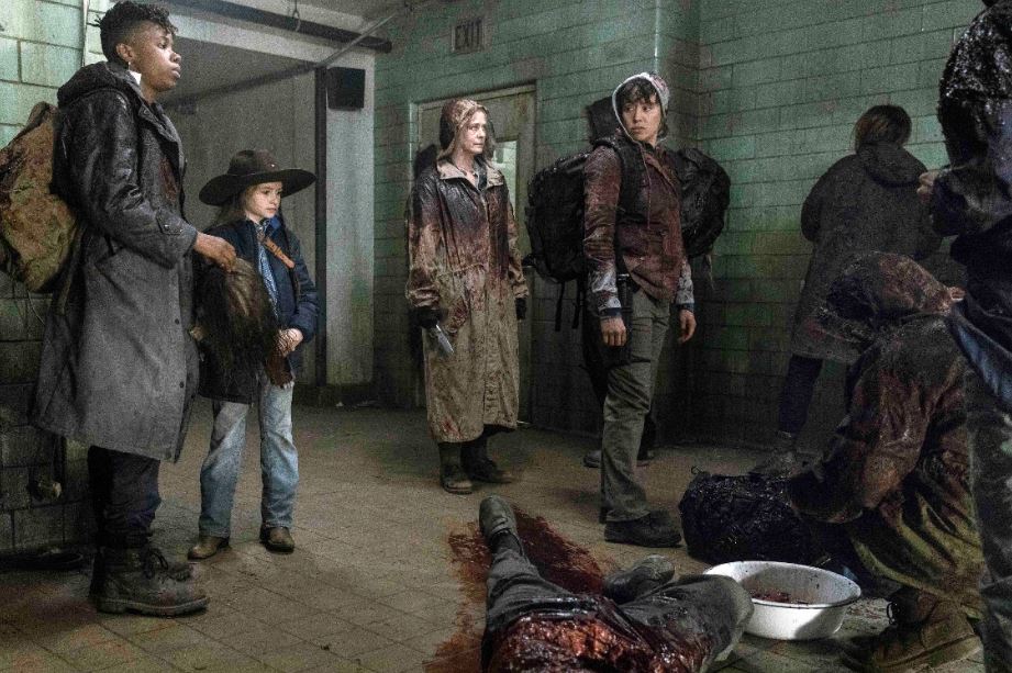 Encontro de personagens no episódio “Diverged”  em THE WALKING DEAD