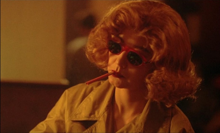 Brigitte Lin com sua icônica peruca loira em Chungking Express. Otageek