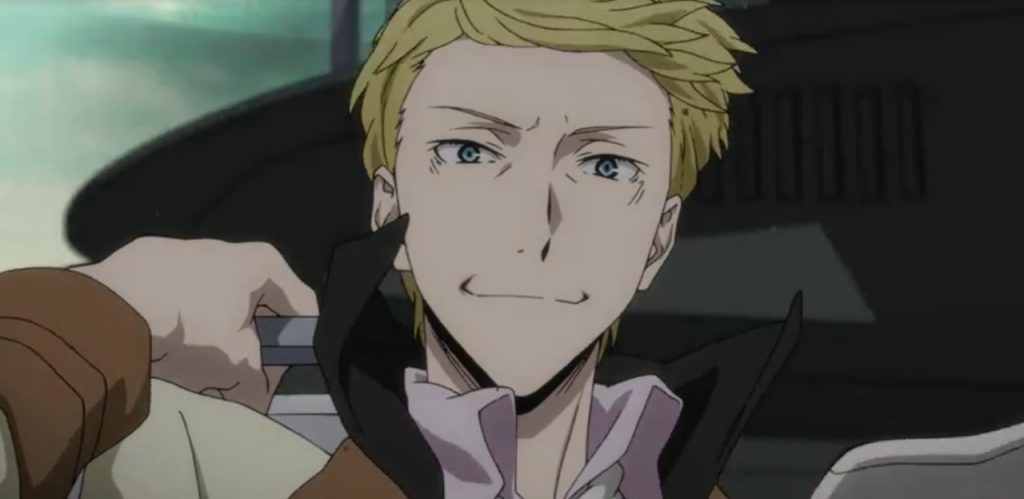 Francis Scott Fitzgerald do anime Bungo Stray Dogs carregando uma mala.