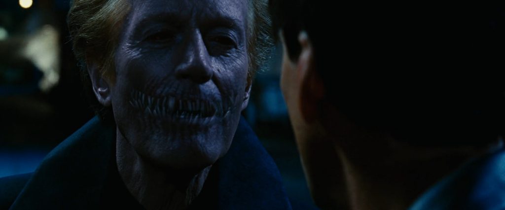Peter Fonda como Mefisto em Motoqueiro Fantasma (2007) LGBTQIA+