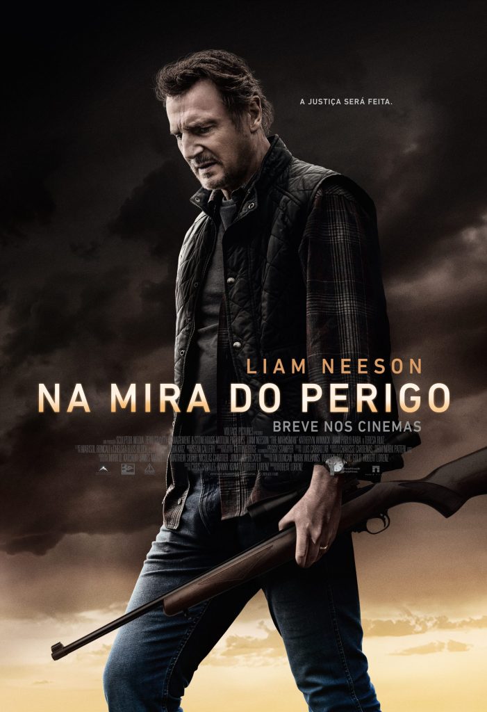 Liam Neeson em pôster oficial de "Na Mira Do Perigo". Otageek