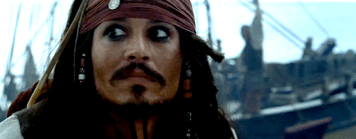 Johnny Depp como Jack Sparrow em Piratas do Caribe.