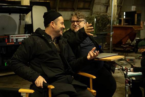 Guillermo Del Toro e Scott Cooper em Espiritos Obscuros