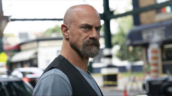 Christopher Meloni como Elliot Stabler - Law & Order: Organized Crime - Otageek