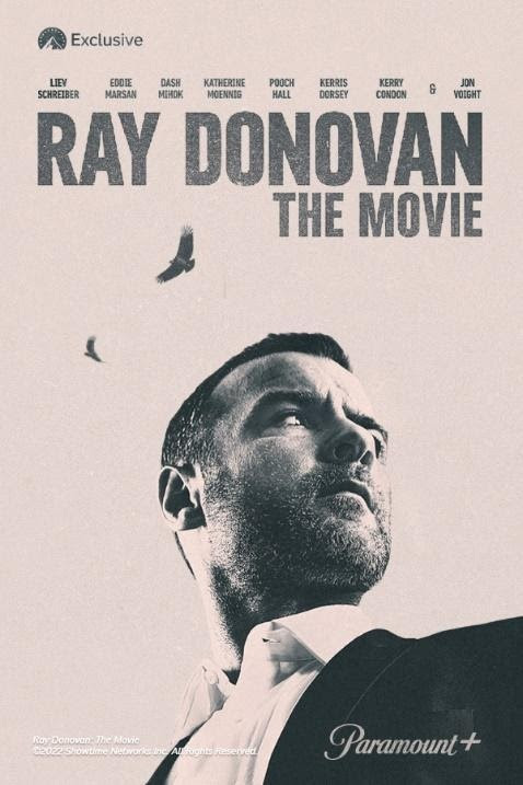 Liev Schreiber estampando a arte do poster de Ray Donovan.