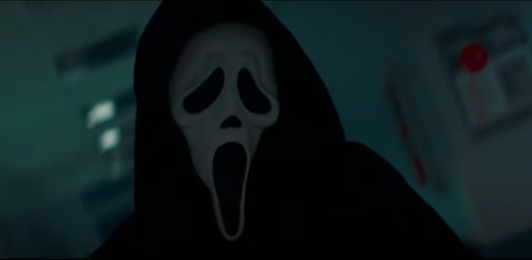 Ghostface no filme Pânico 5 - divertidamente sangrento e um dos melhores da franquia - Otageek