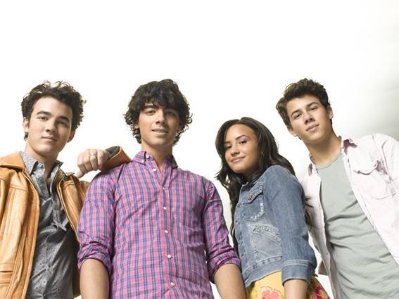 Camp Rock (2008) outras produções disponíveis no Disney+ para o público teen  - Otageek