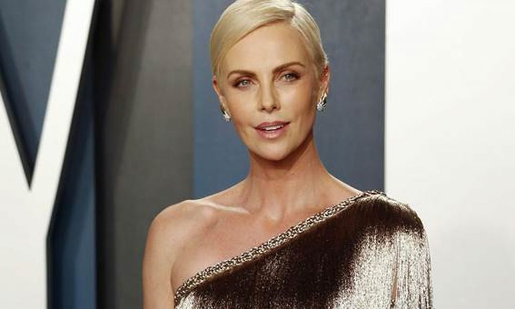 Charlize Theron leoninos do star+ - otageek