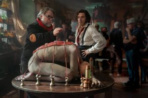  Veja as primeiras imagens de FRANKENSTEIN, dirigido por Guillermo del Toro e estrelado por Oscar Isaac, Jacob Elordi e Mia Goth