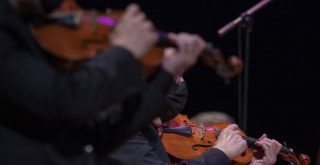 Violinistas em Jazz Sinfônica