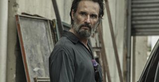 Rodrigo Santoro em 7 Prisioneiros, da Netflix