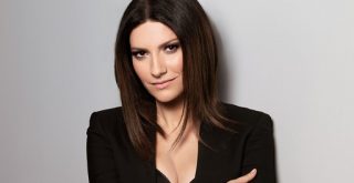 Cantora e compositora Laura Pausini